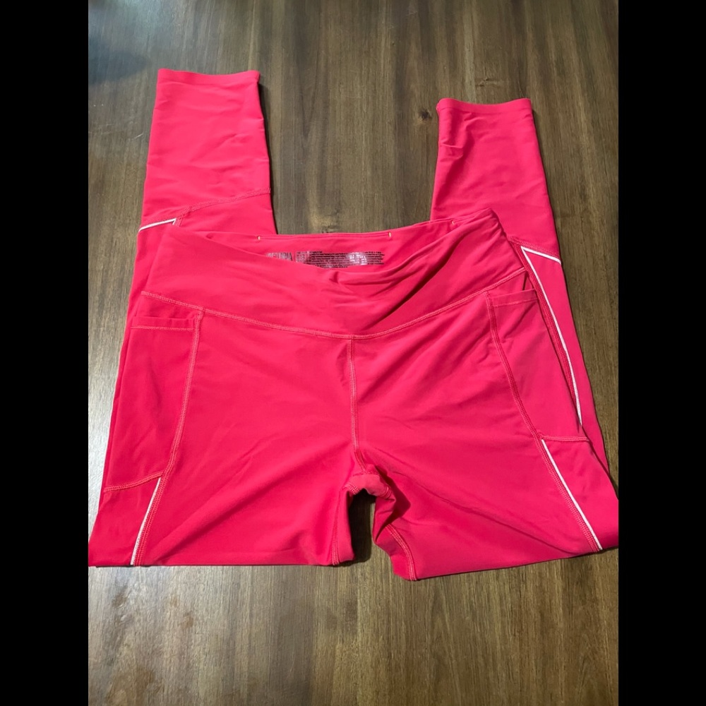 Victoria Sport leggings